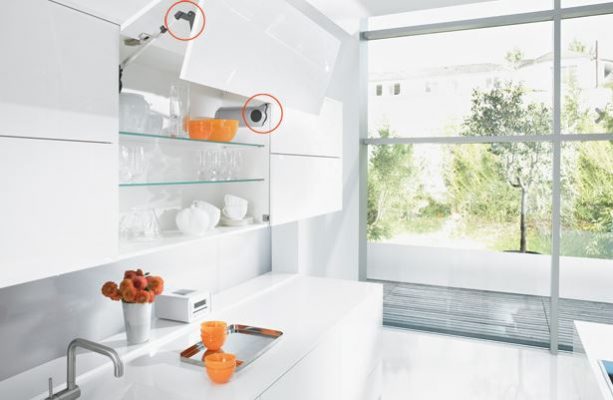 Đặc điểm tay nâng blum giá rẻ tại TPHCM